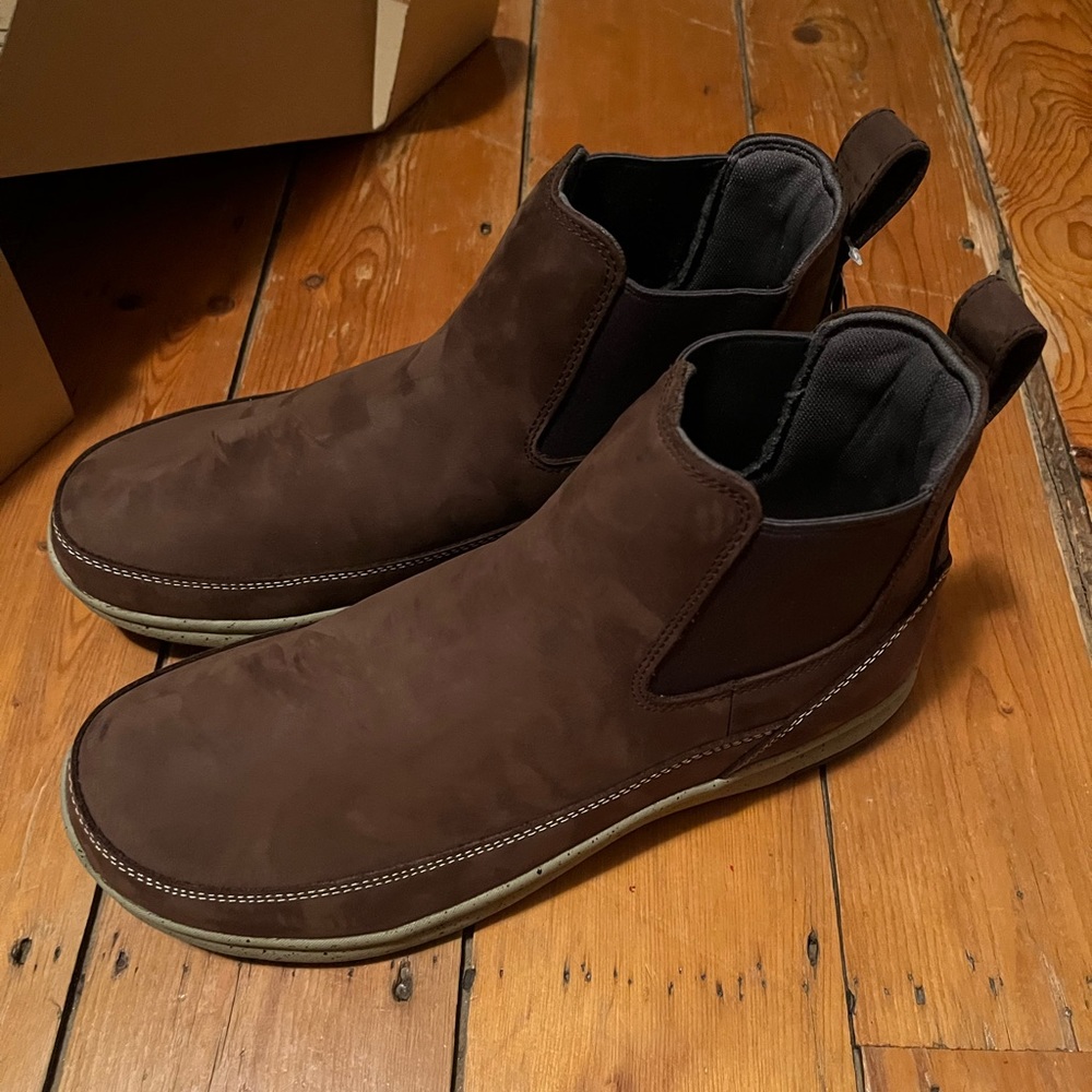 Duluth Trading Wild Boar Men’s Casual Slip On Boots